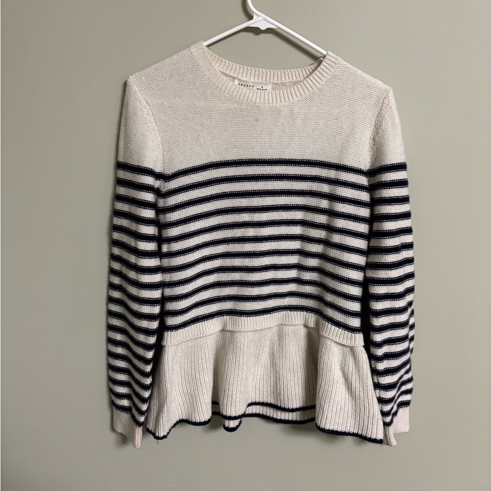 Kate Spade Broome Street Stripe Poplin Sweater Size
Medium Gold Buttons
